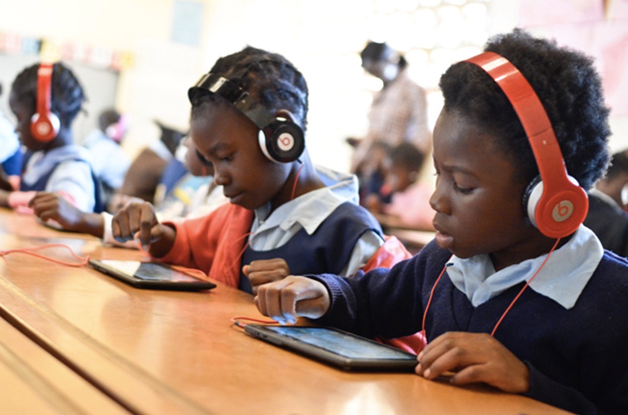 Solving illiteracy through gamification